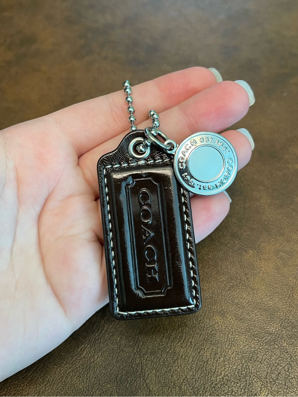 Coach hang tag set